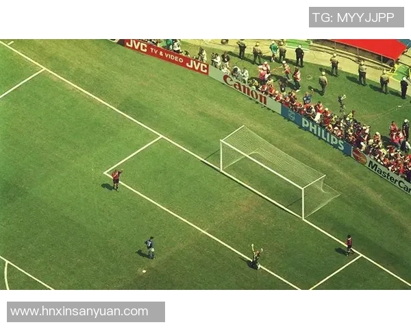 三埃头球意大利锁胜局：挑战与荣耀并存的瞬间